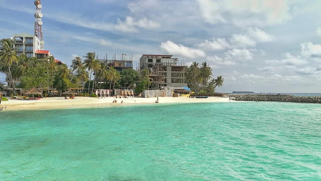 Royal Pearl Inn มาฟุชิ ภายนอก รูปภาพ