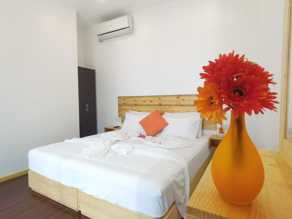 Royal Pearl Inn มาฟุชิ ภายนอก รูปภาพ