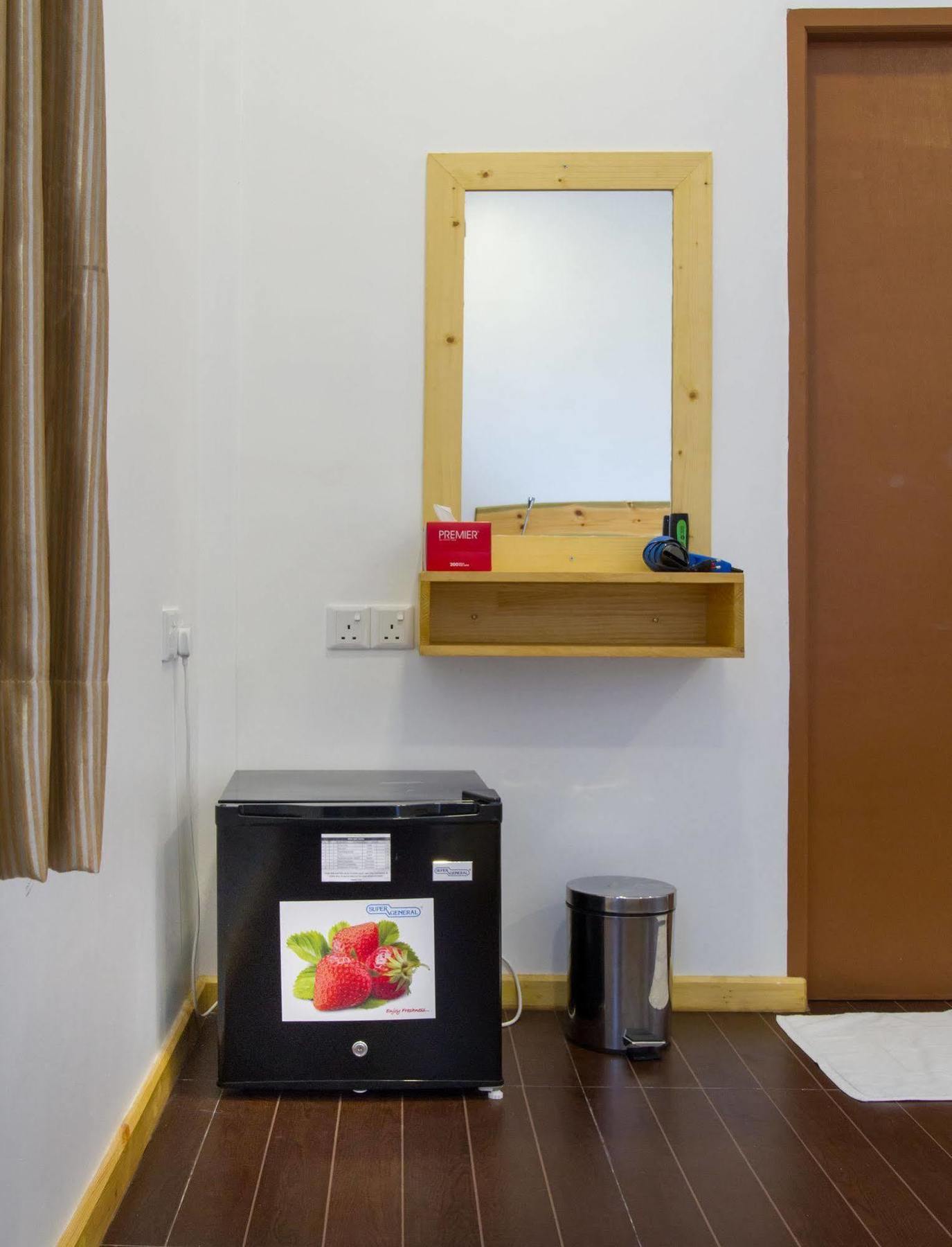 Royal Pearl Inn มาฟุชิ ภายนอก รูปภาพ